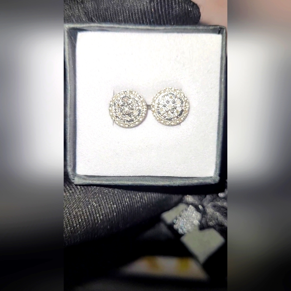 NEW GENUINE DIAMOND HALO STYLE STERLING SILVER POST EARRINGS